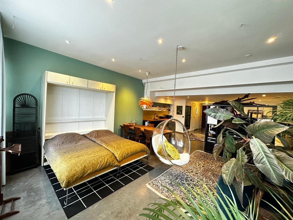 Private Studio - Free Parking Bed & Breakfast Amsterdam Exterior foto